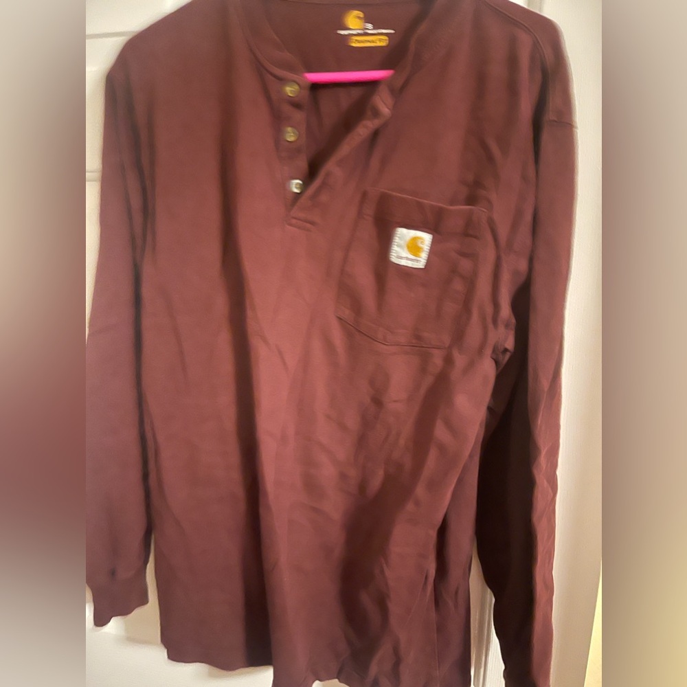 Maroon Carhartt top